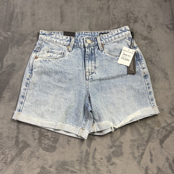 BlankNYC The Perry Mom Shorts‎ Womens 24 Light Wash Denim High Rise Raw Hem - Picture 1 of 15